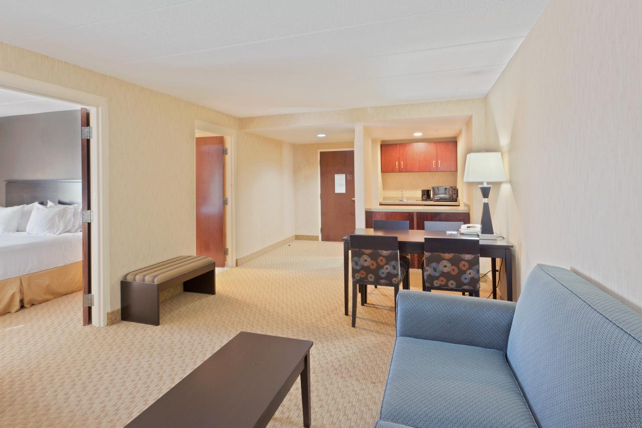 Holiday Inn Express Hotel & Suites Dover - thumb 38