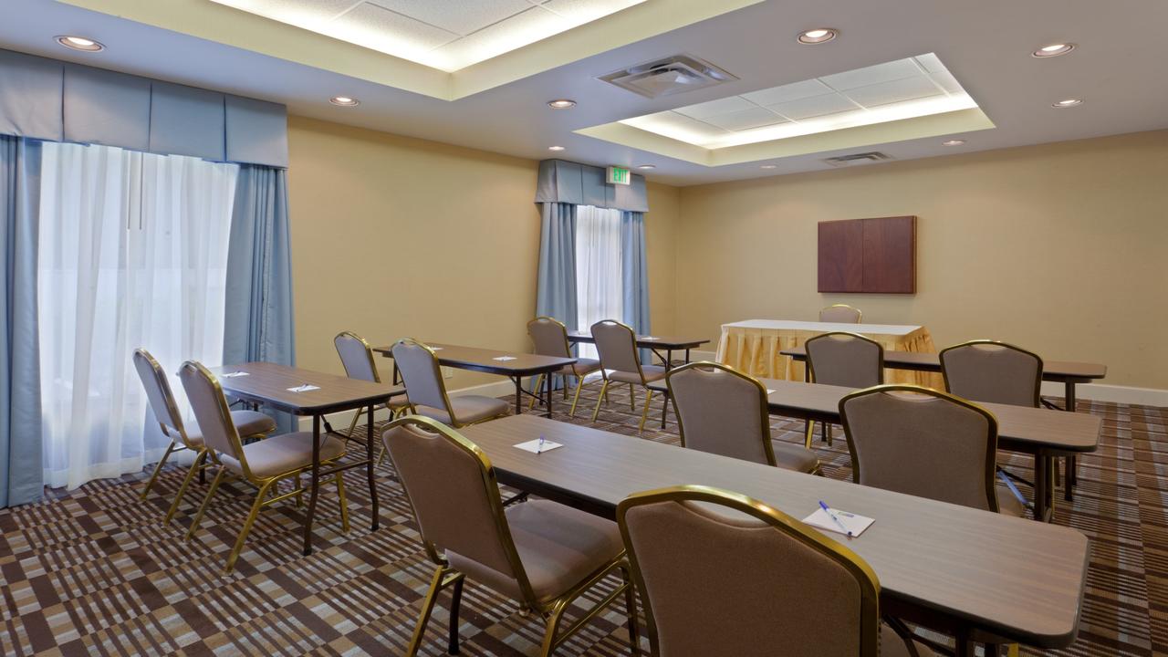 Holiday Inn Express Hotel & Suites Dover - thumb 5