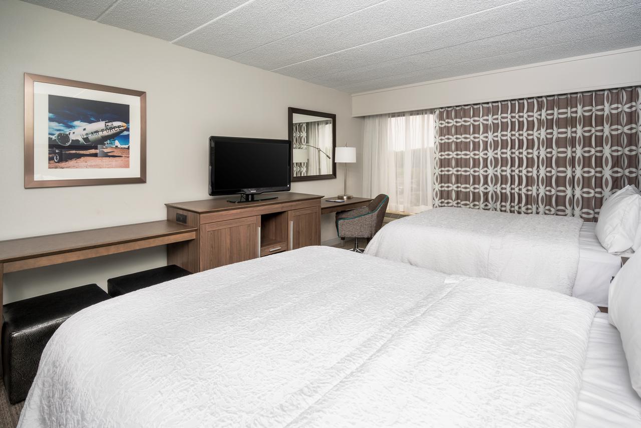 Hampton Inn Dover - thumb 11