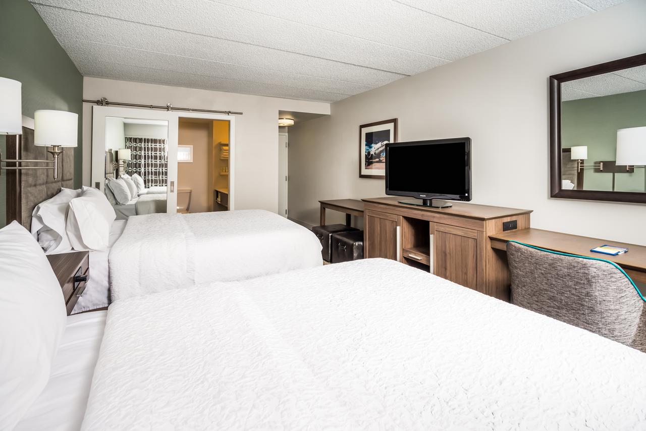 Hampton Inn Dover - thumb 12