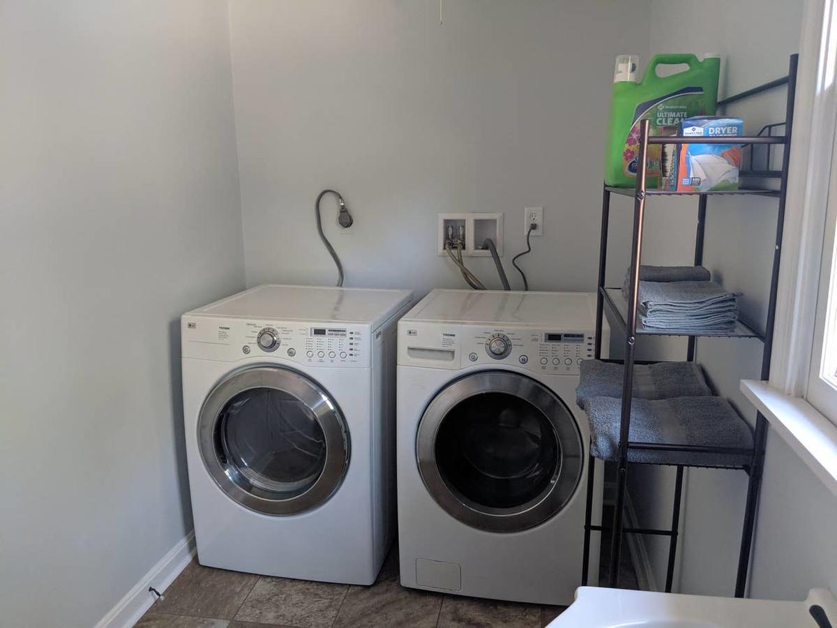 Best Private Stay In Charming Remodeled Dover Retreat - thumb 3
