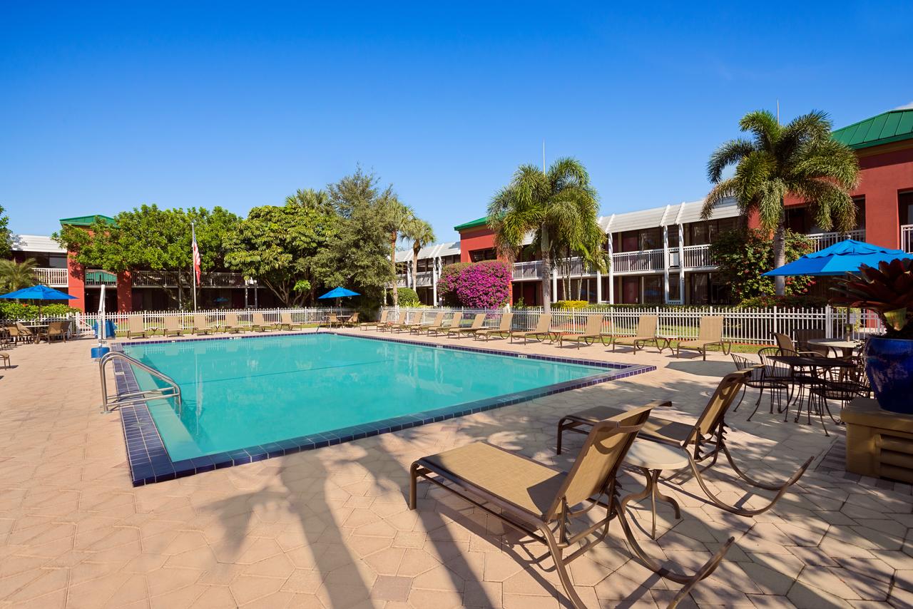 Ramada By Wyndham Naples - thumb 35