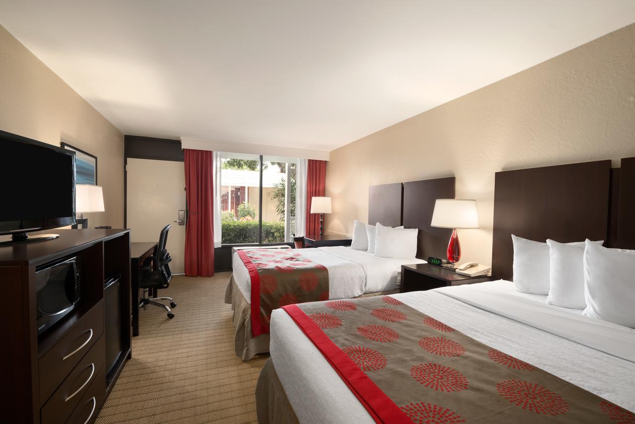 Ramada By Wyndham Naples - thumb 12