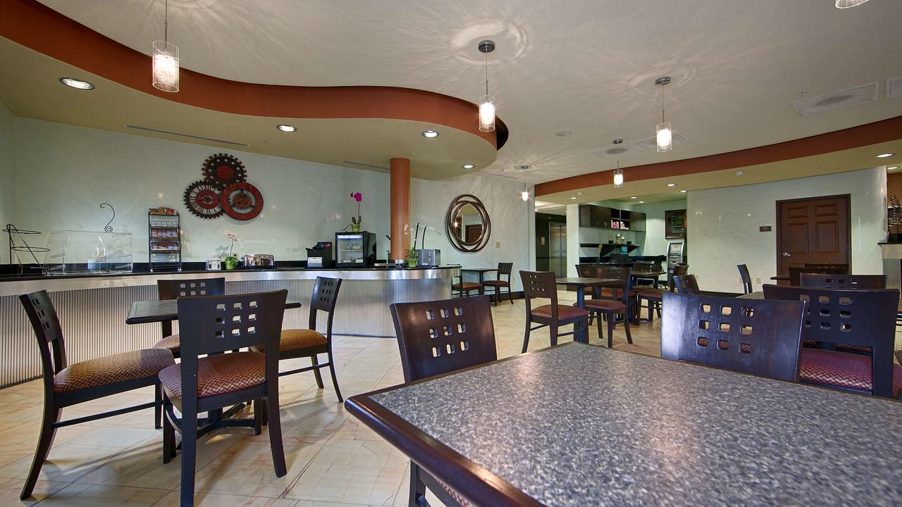 Best Western Plus Bradenton Gateway Hotel - thumb 6