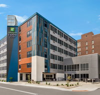 Holiday Inn Express  Suites Downtown - Accommodation Massachusetts
