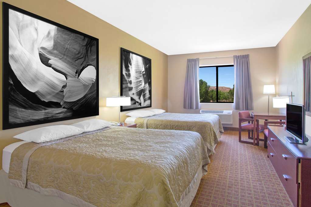 Super 8 Page/Lake Powell - thumb 6