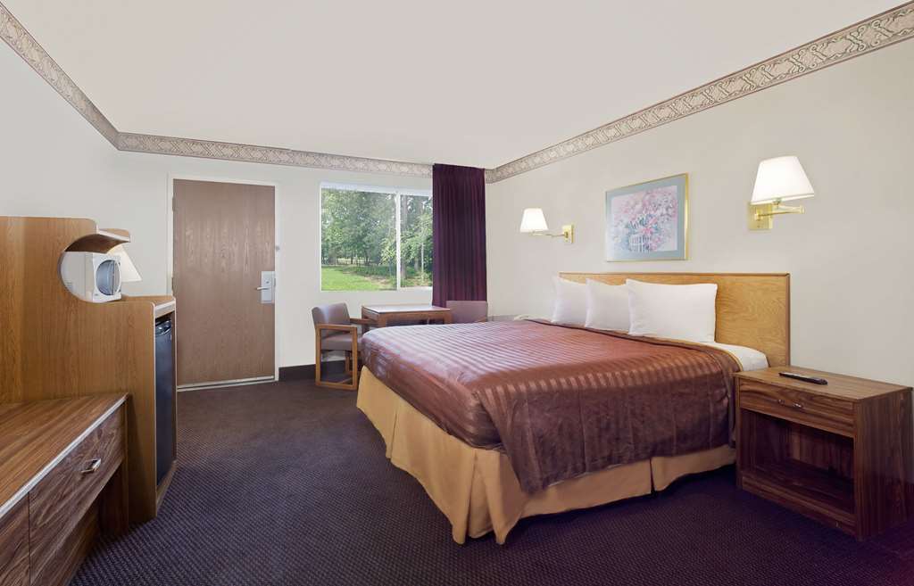 Travelodge Page - thumb 12