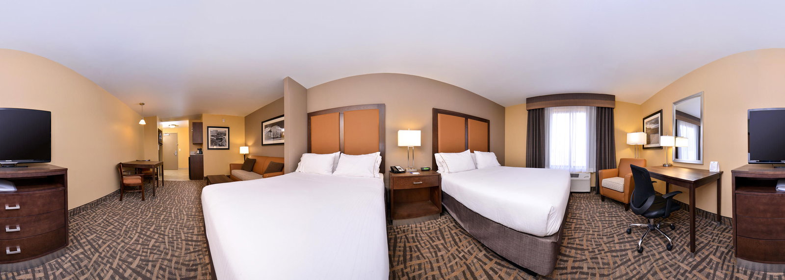 Holiday Inn Express & Suites Page - thumb 0