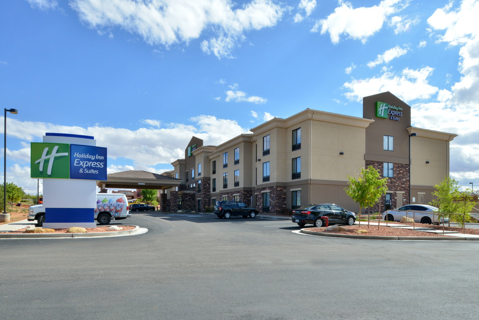 Holiday Inn Express & Suites Page - thumb 13