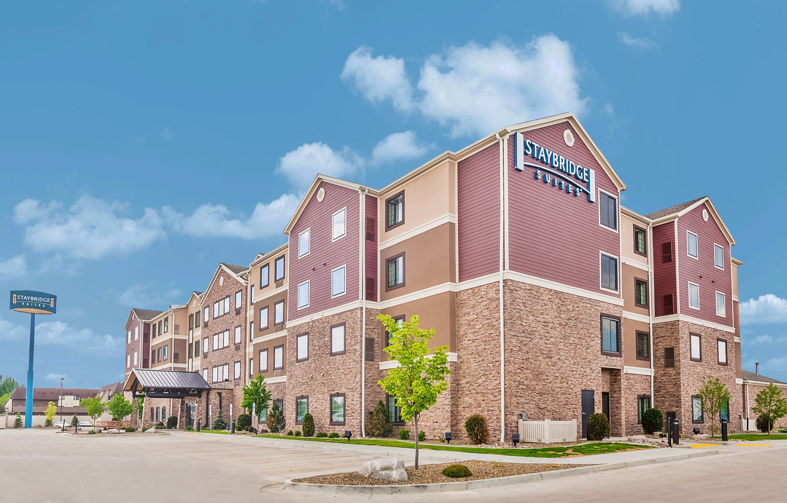 Staybridge Suites Bismarck - thumb 1