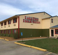 Laketree Inn  Suites Marion - Accommodation Massachusetts