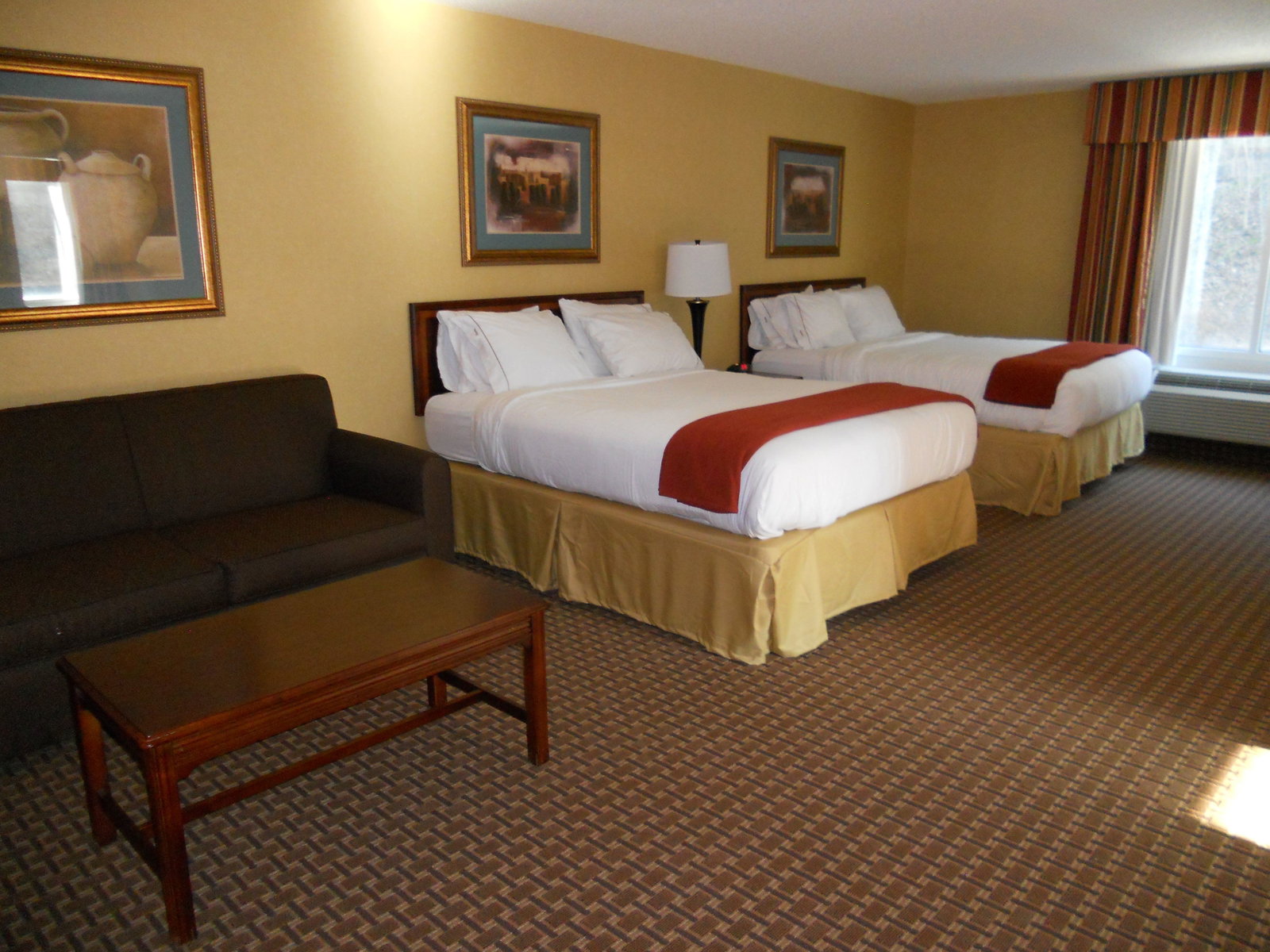 Holiday Inn Express & Suites Hazard - thumb 16