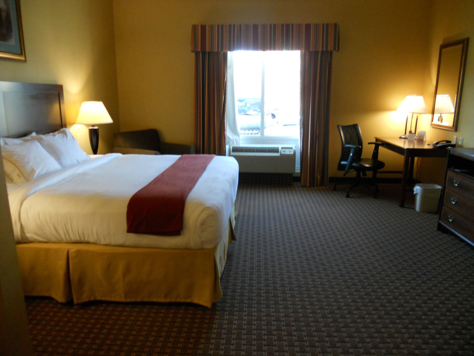 Holiday Inn Express & Suites Hazard - thumb 4