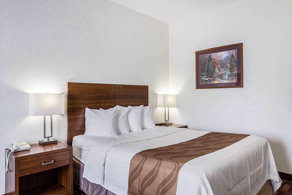 Econo Lodge - thumb 2