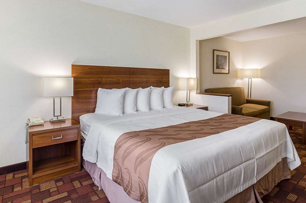 Econo Lodge - thumb 12