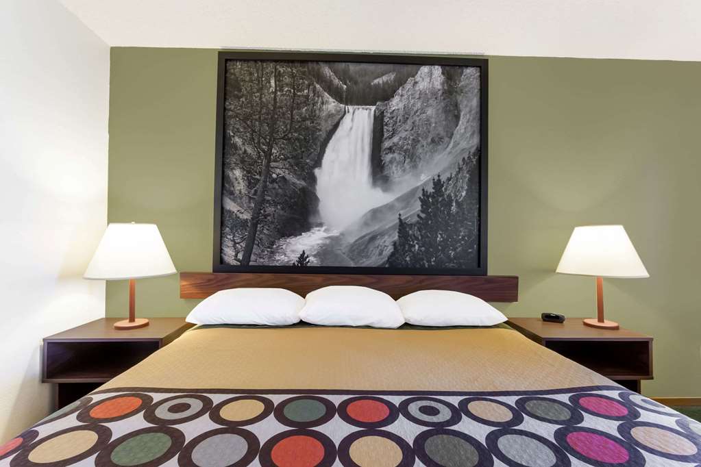 Super 8 By Wyndham Livingston - thumb 3