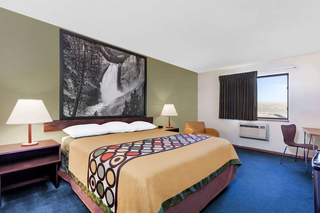 Super 8 By Wyndham Livingston - thumb 7