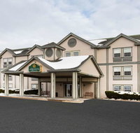 La Quinta Inn  Suites St. Albans - Accommodation Massachusetts