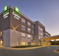 Holiday Inn Express South Hill - Accommodation Massachusetts