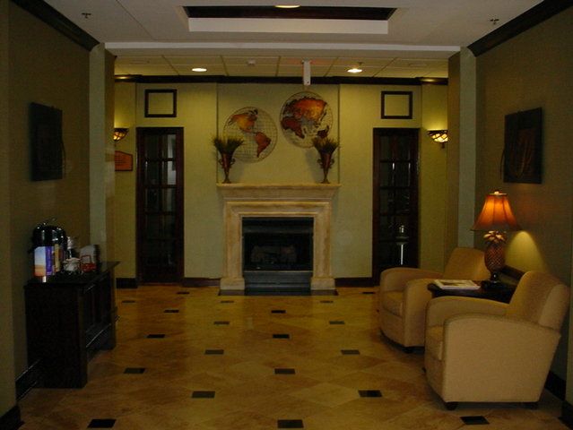 Holiday Inn Express & Suites Athens - thumb 4