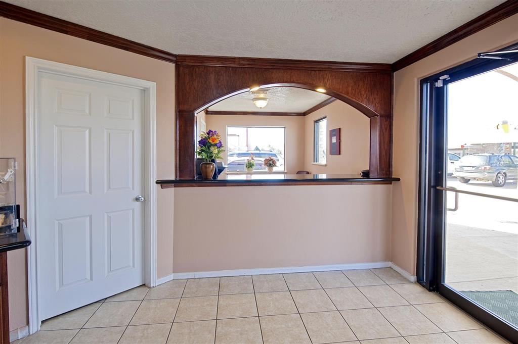 Americas Best Value Inn & Suites-Hempste - thumb 2