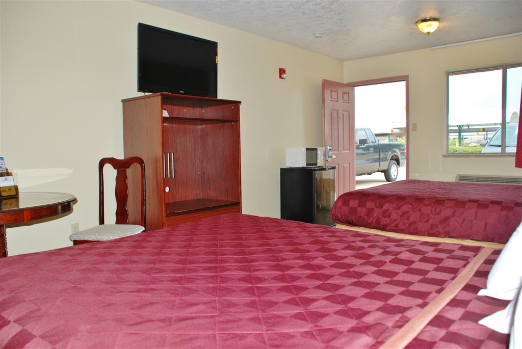 Americas Best Value Inn & Suites-Hempste - thumb 6