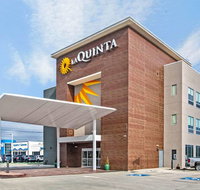 La Quinta Inn  Suites Ponca City - Accommodation Massachusetts