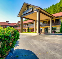 Red Roof Inn Helen - Accommodation Massachusetts