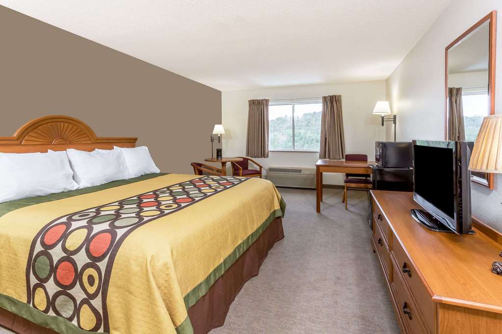 Super 8 Huntington - thumb 3