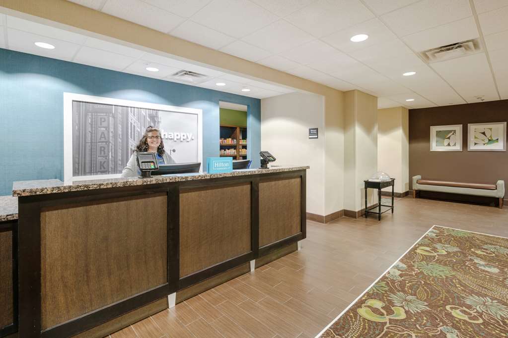Hampton Inn Huntington University Area - thumb 3