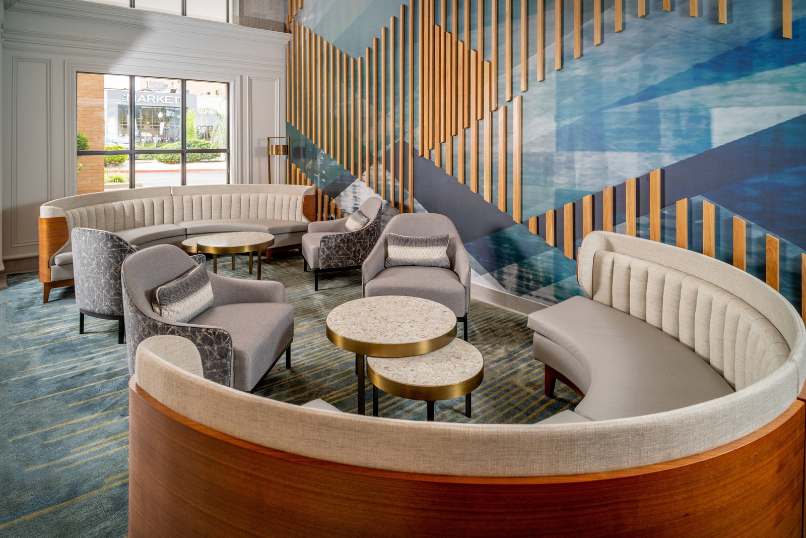 Delta Hotels Huntington Downtown - thumb 1