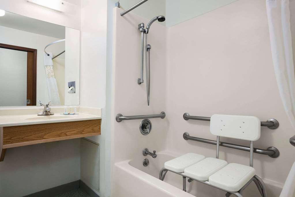 Travelodge Elko - thumb 8