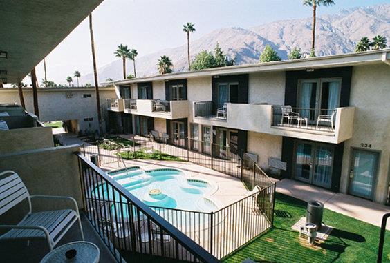 7 Springs Inn & Suites - thumb 1