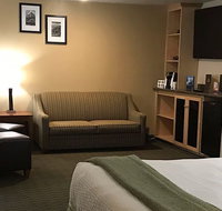 Dinosaur Inn  Suites - Accommodation Massachusetts