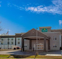 La Quinta Inn  Suites Lexington Park - Accommodation Massachusetts