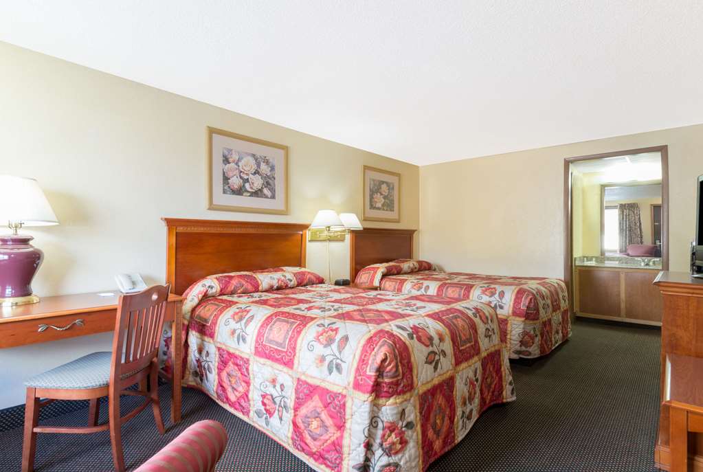 Knights Inn Martinsburg - thumb 9