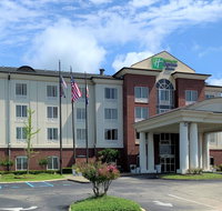 Holiday Inn Express  Suites Tuscaloosa- - Accommodation Massachusetts