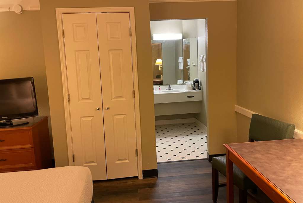 Travelodge By Wyndham Tuscaloosa - thumb 14