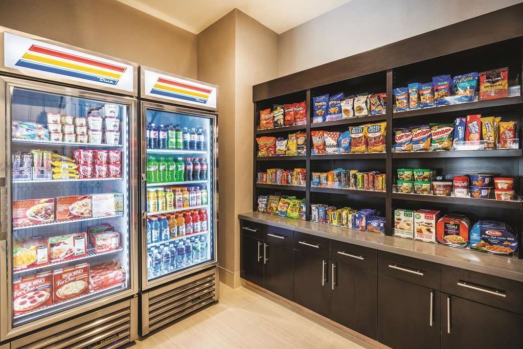 La Quinta Inn & Suites Clifton Park - thumb 16