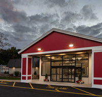 Ramada by Wyndham Windsor Locks - Accommodation Massachusetts