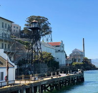 Alcatraz Tour plus Muir Woods and Sausalito Day Trip - Accommodation Massachusetts