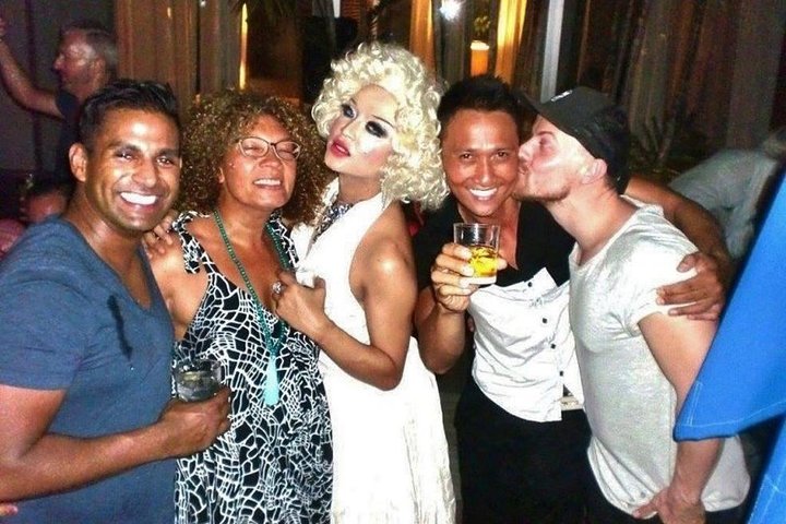 Yes, Queen! Drag Queen Pub Crawl Of Key West - thumb 3