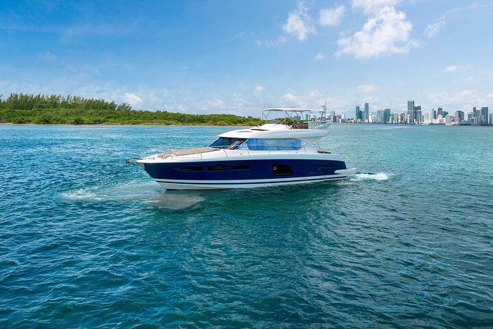62' Yacht Tour In Miami Beach With Captain And Private Boat Rental - thumb 0