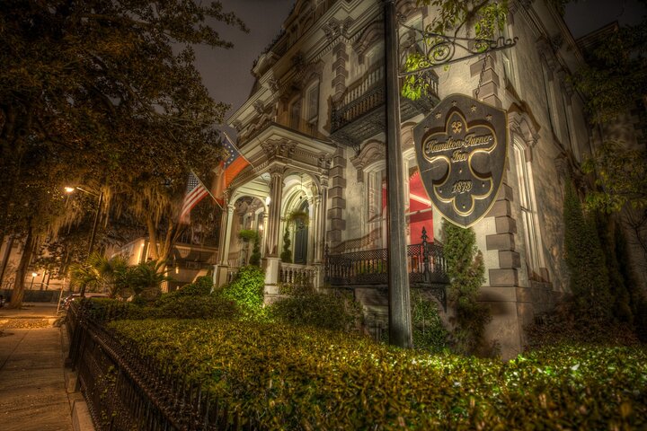 Savannah Haunted Pub Crawl Walking Tour