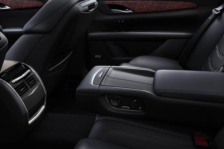 O'hare Departure From Chicago ( SUV 6 Passengers ) - thumb 4