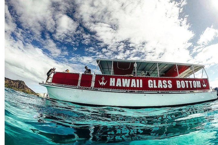 Waikiki Beach Glass Bottom Boat Cruise - thumb 1